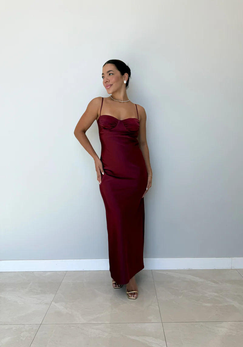 Vestido Acetinado Helena